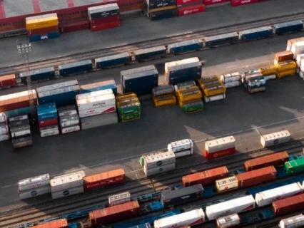 Доставка товаров под брендом из Китая на Wildberries